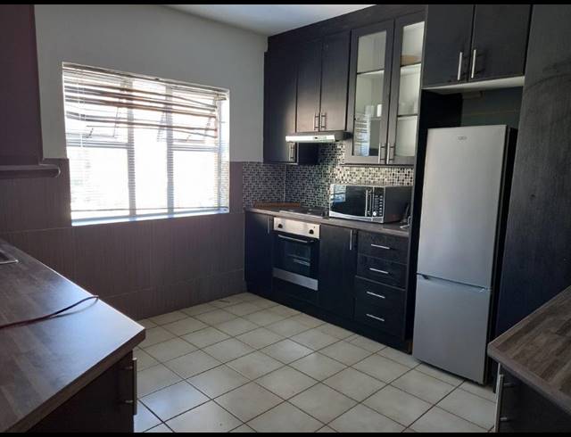 2 BEDROOM APARTMENT RENTED IN HUMEWOOD